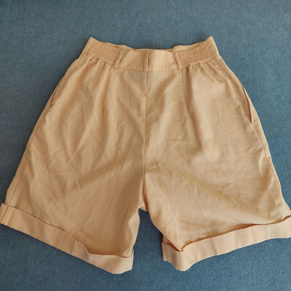 Vtg 90s Fundamental Things Petites Peach High Waisted Pleated Shorts 10P - Picture 9 of 10